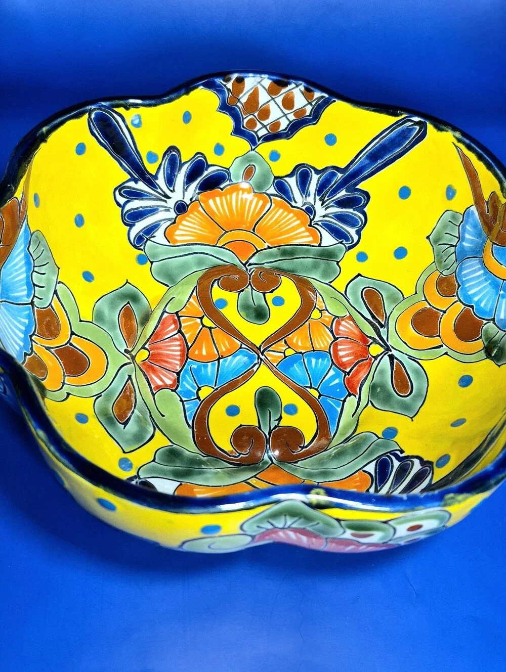 Vibrant Mexican Talavera Scalloped Ceramic Serving Bowl - 9